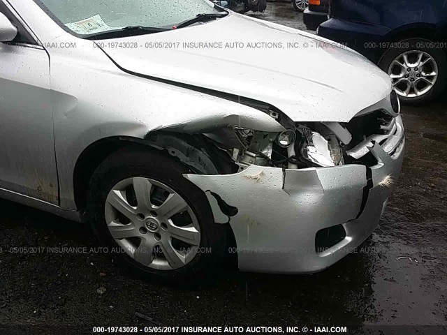 4T4BF3EK8AR055164 - 2010 TOYOTA CAMRY SE/LE/XLE SILVER photo 6