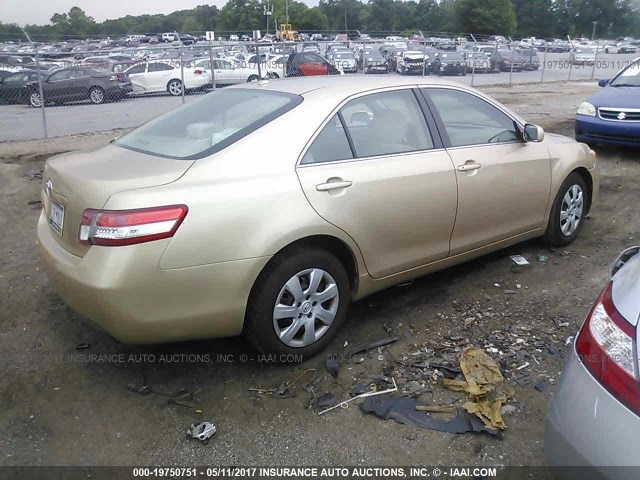 4T1BF3EK3AU043837 - 2010 TOYOTA CAMRY SE/LE/XLE ოქროსფერი ფოტო 4