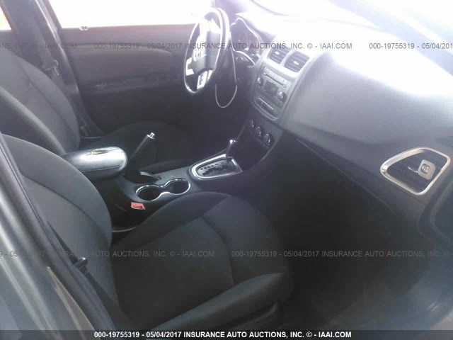 1C3CDZCB0CN156828 - 2012 DODGE AVENGER SXT GRAY photo 5