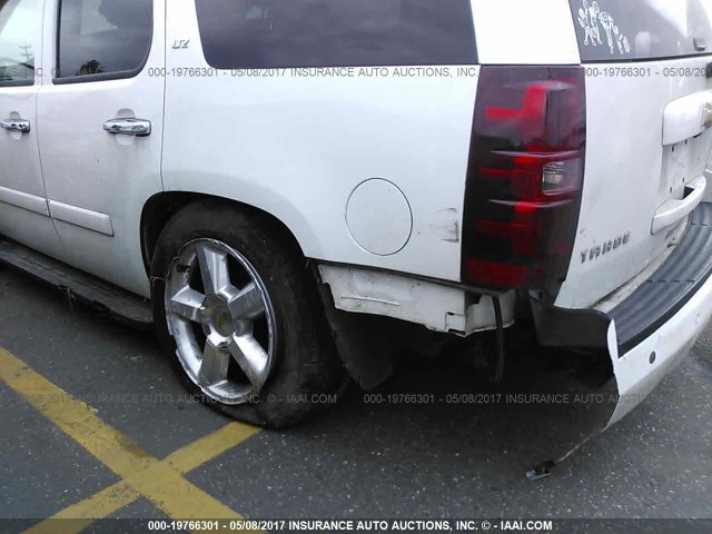 1GNFK13058J210080 - 2008 CHEVROLET TAHOE K1500 WHITE photo 6