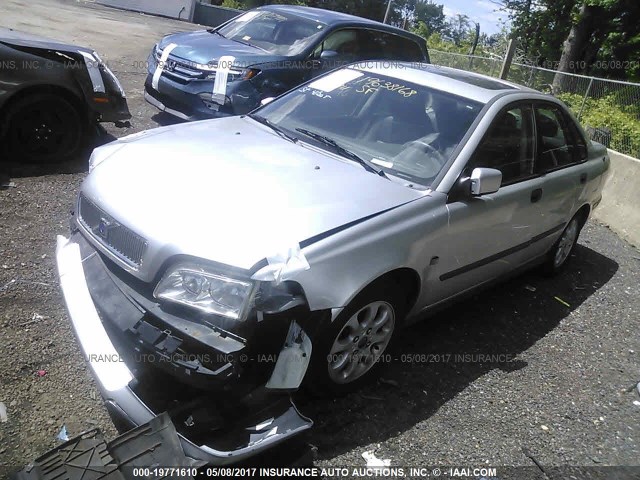 YV1VS29571F653282 - 2001 VOLVO S40 1.9T SILVER photo 2