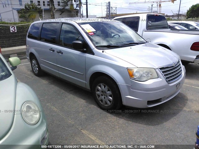 2A8HR44H68R844778 - 2008 CHRYSLER TOWN & COUNTRY LX SILVER photo 1