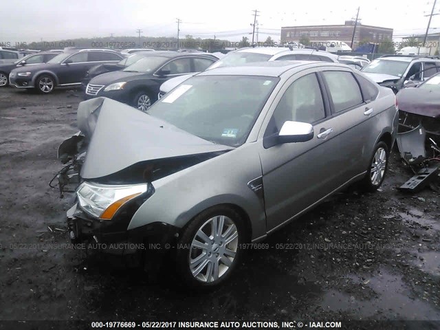 1FAHP35N08W232021 - 2008 FORD FOCUS SE/SEL/SES GRAY photo 2