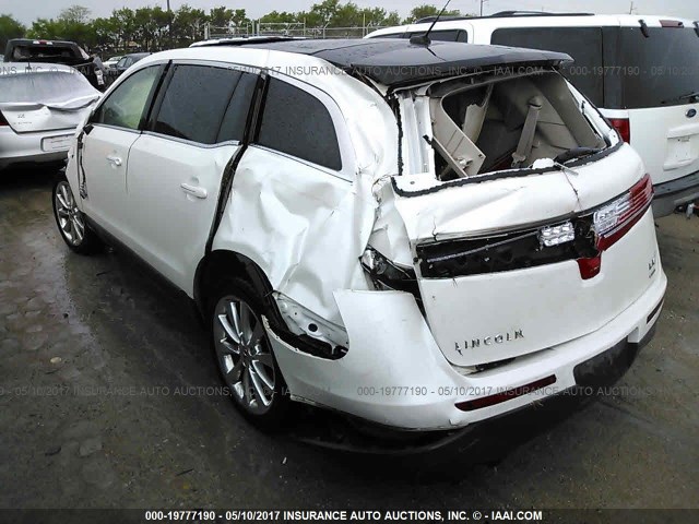 2LMHJ5AT8ABJ04693 - 2010 LINCOLN MKT WHITE photo 3