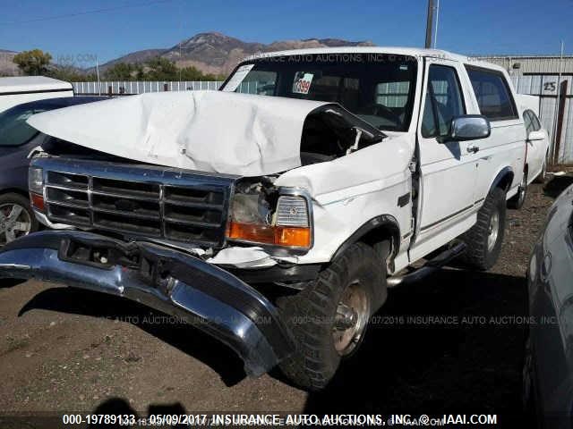 1FMEU15H8TLB71267 - 1996 FORD BRONCO U100 WHITE photo 2