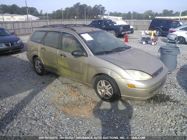 1FAFP36P9YW133592 - 2000 FORD FOCUS SE/SE COMFORT GOLD photo 1