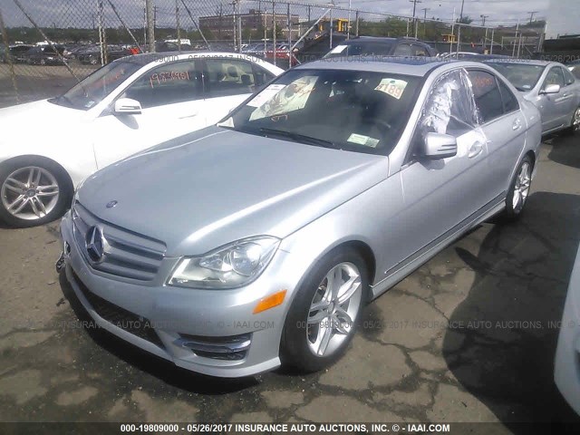 WDDGF8AB1DR286735 - 2013 MERCEDES-BENZ C 300 4MATIC SILVER photo 2