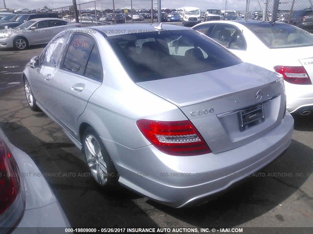 WDDGF8AB1DR286735 - 2013 MERCEDES-BENZ C 300 4MATIC SILVER photo 3