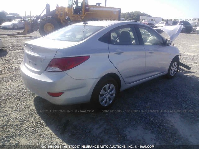 KMHCT4AE4HU230422 - 2017 HYUNDAI ACCENT SE SILVER photo 4