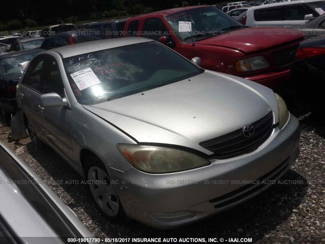 4T1BE32K02U011503 - 2002 TOYOTA CAMRY LE/XLE/SE SILVER photo 1