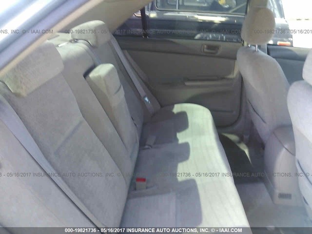 JTDBE32K420057590 - 2002 TOYOTA CAMRY LE/XLE/SE 蓝色 照片 8