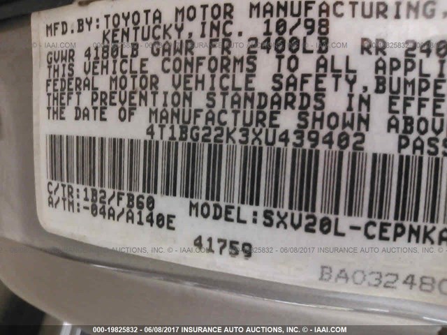 4T1BG22K3XU439402 - 1999 TOYOTA CAMRY CE/LE/XLE 灰色 照片 9