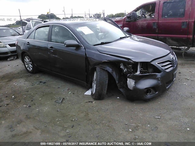 4T1BK3EK5BU129521 - 2011 TOYOTA CAMRY SE/LE/XLE ნაცრისფერი ფოტო 1