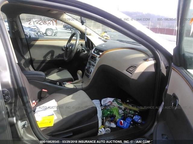 1G1ZC5EBXA4132885 - 2010 CHEVROLET MALIBU 1LT 灰色 照片 5