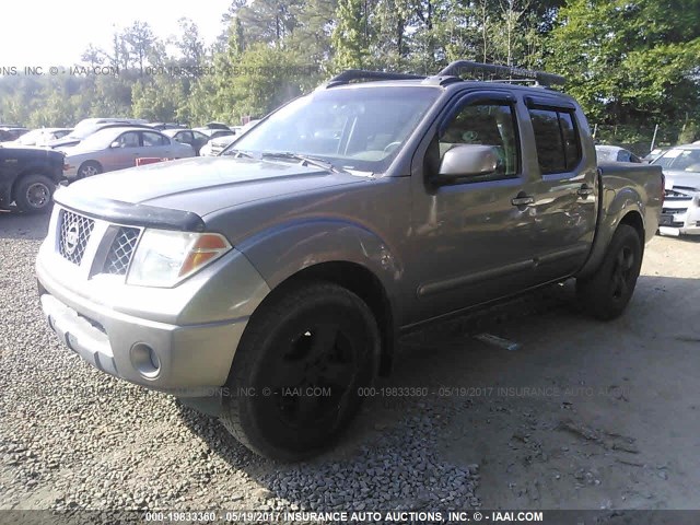 1N6AD07W46C459328 - 2006 NISSAN FRONTIER CREW CAB LE/SE/OFF ROAD BROWN photo 2