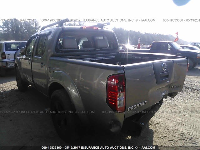 1N6AD07W46C459328 - 2006 NISSAN FRONTIER CREW CAB LE/SE/OFF ROAD BROWN photo 3