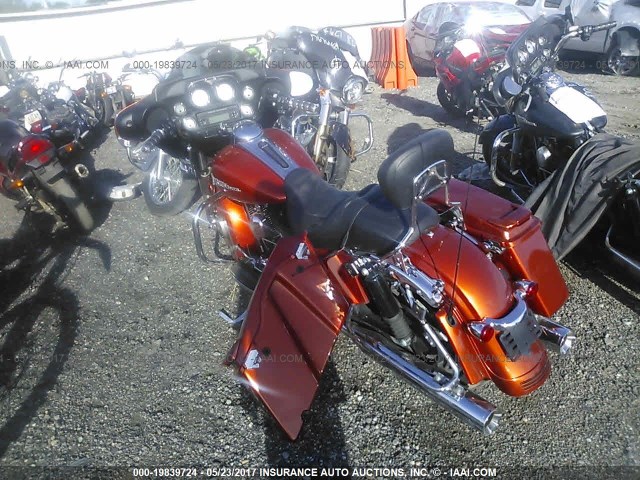 1HD1KB410BB648974 - 2011 HARLEY-DAVIDSON FLHX ORANGE photo 3