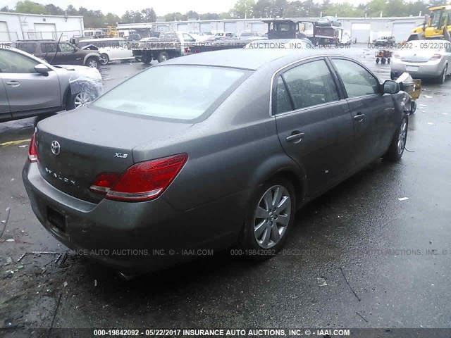 4T1BK36B07U215650 - 2007 TOYOTA AVALON XL/XLS/TOURING/LIMITED GRAY photo 4