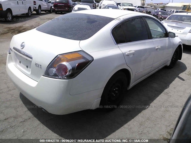 1N4AL21E97N489745 - 2007 NISSAN ALTIMA 2.5/2.5S WHITE photo 4