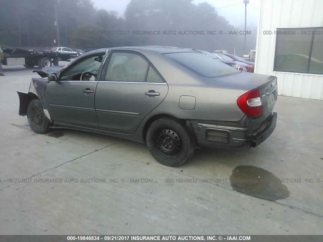 JTDBE30K520048092 - 2002 TOYOTA CAMRY LE/XLE/SE 灰色 照片 3