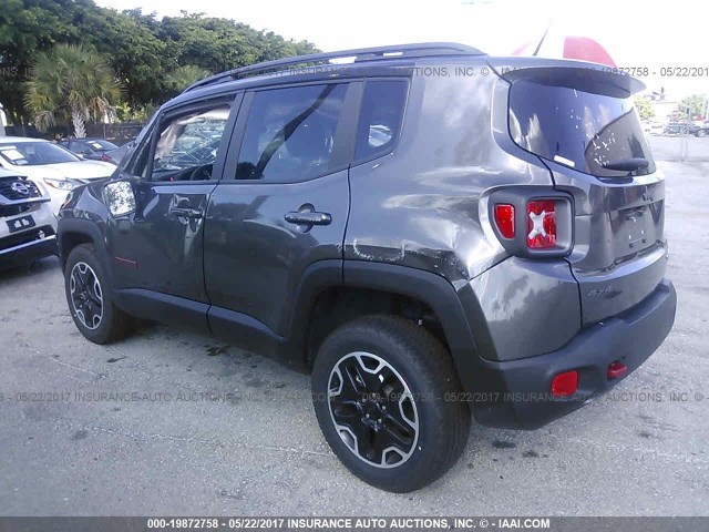 ZACCJBCB4HPE91147 - 2017 JEEP RENEGADE TRAILHAWK GRAY photo 3