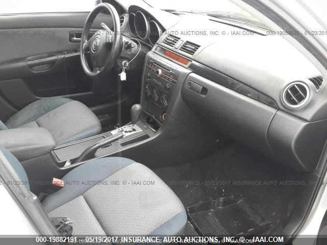 JM1BK12F541181302 - 2004 MAZDA 3 I SILVER photo 5