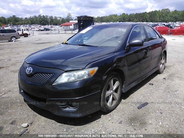 4T1BF3EK3AU056054 - 2010 TOYOTA CAMRY SE/LE/XLE Черный фото 2