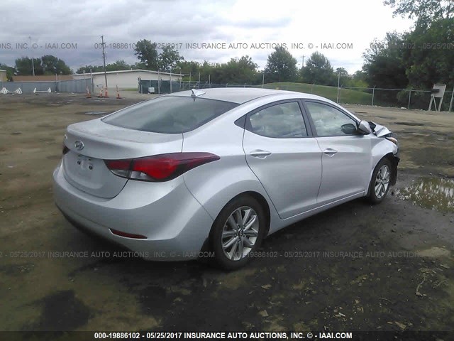 5NPDH4AE9GH662359 - 2016 HYUNDAI ELANTRA SE/SPORT/LIMITED SILVER photo 4