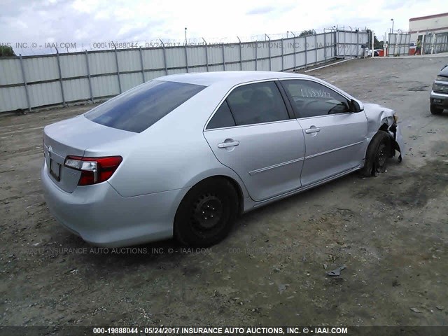 4T1BF1FK9CU184370 - 2012 TOYOTA CAMRY SE/LE/XLE SILVER photo 4