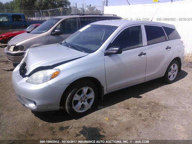 2T1KR32EX6C587704 - 2006 TOYOTA COROLLA MATRIX XR SILVER photo 2