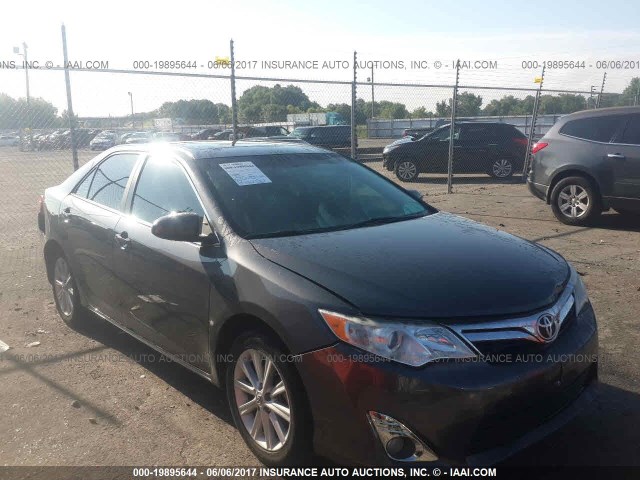 4T4BF1FK1CR209347 - 2012 TOYOTA CAMRY SE/LE/XLE GRAY photo 1