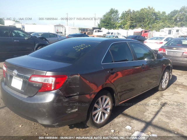 4T4BF1FK1CR209347 - 2012 TOYOTA CAMRY SE/LE/XLE GRAY photo 4