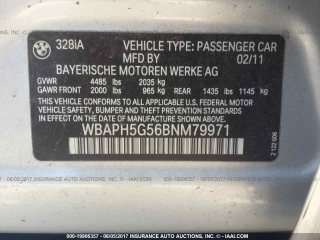 WBAPH5G56BNM79971 - 2011 BMW 328 I SULEV SILVER photo 9