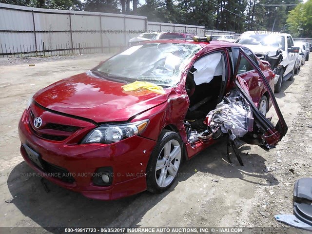 5YFBU4EE5DP158502 - 2013 TOYOTA COROLLA S/LE RED photo 2