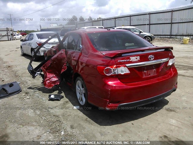 5YFBU4EE5DP158502 - 2013 TOYOTA COROLLA S/LE RED photo 3