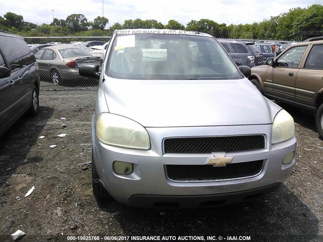 1GNDV03L85D266303 - 2005 CHEVROLET UPLANDER SILVER photo 6