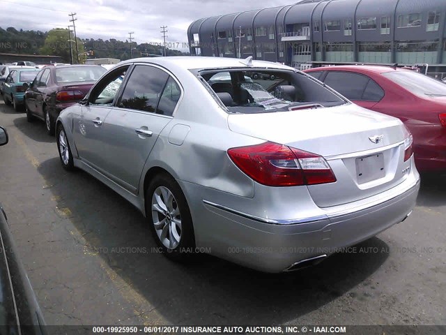 KMHGC4DD7DU214763 - 2013 HYUNDAI GENESIS 3.8L SILVER photo 3