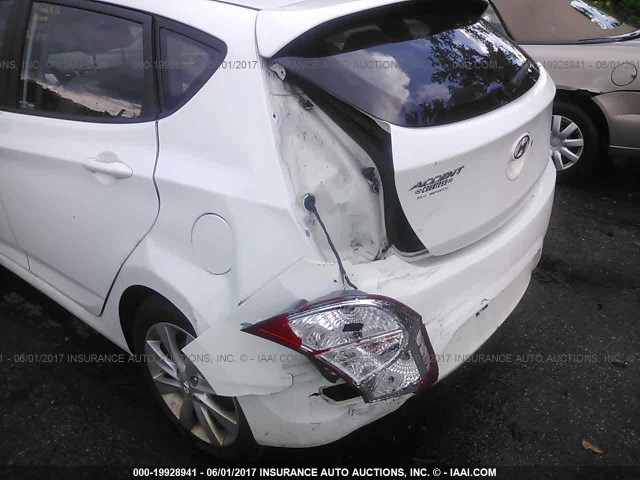 KMHCU5AE8DU090890 - 2013 HYUNDAI ACCENT GLS/SE WHITE photo 6