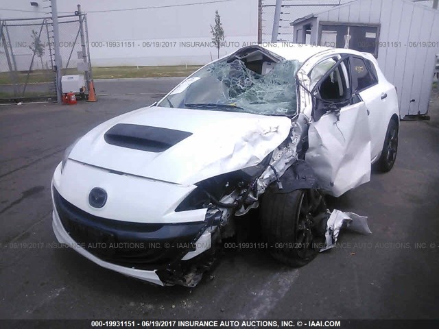 JM1BL1L42D1790910 - 2013 MAZDA SPEED 3 WHITE photo 2