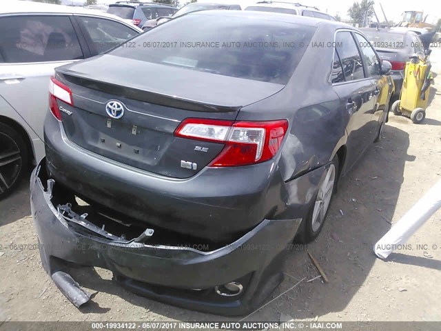 4T1BD1FK6EU119632 - 2014 TOYOTA CAMRY HYBRID/LE/XLE GRAY photo 4