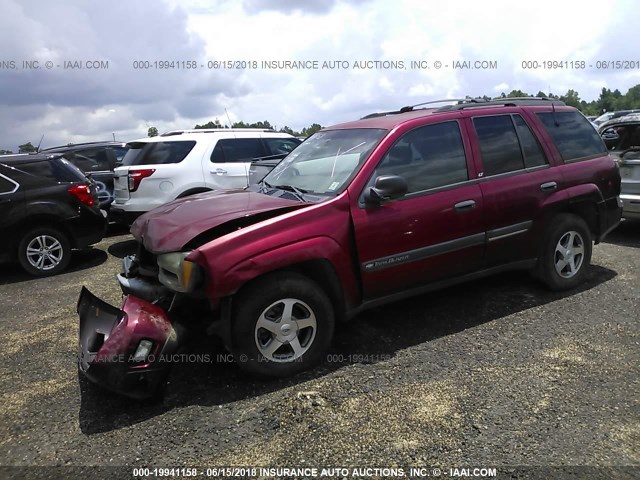 1GNDS13S822282563 - 2002 CHEVROLET TRAILBLAZER  RED photo 2