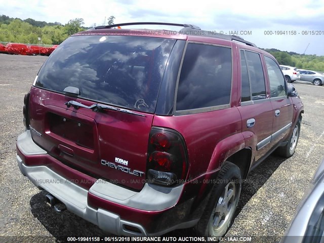 1GNDS13S822282563 - 2002 CHEVROLET TRAILBLAZER  RED photo 4