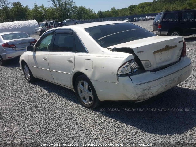 4T1BF28B9YU055927 - 2000 TOYOTA AVALON XL/XLS WHITE photo 3