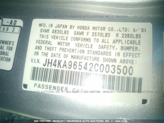 JH4KA96542C003500 - 2002 ACURA 3.5RL SILVER photo 9