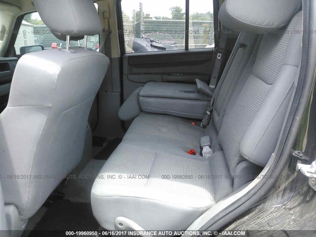 1J8HG48K17C697742 - 2007 JEEP COMMANDER BLACK photo 8