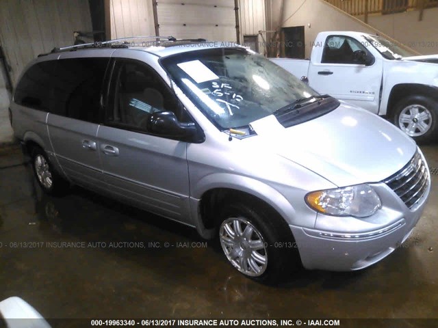 2A4GP64L56R623317 - 2006 CHRYSLER TOWN & COUNTRY LIMITED SILVER photo 1