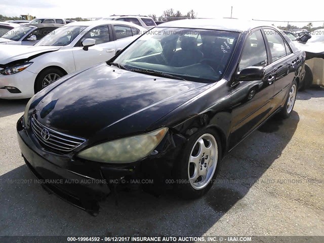 4T1BE30KX5U047190 - 2005 TOYOTA CAMRY LE/XLE/SE შავი ფოტო 6