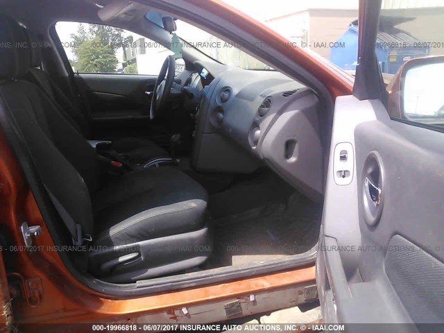 2G2WP522X41214042 - 2004 PONTIAC GRAND PRIX GT ORANGE photo 5