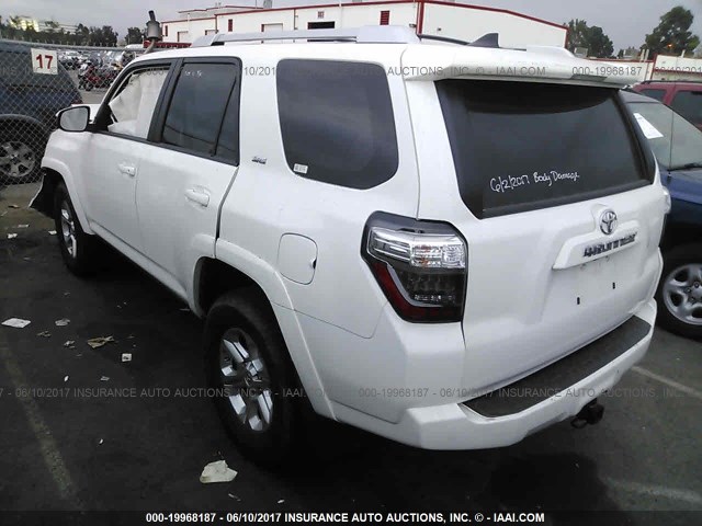 JTEBU5JR9G5316481 - 2016 TOYOTA 4RUNNER SR5 PRM/LTD/TRL/TLPRM/TRD WHITE photo 3