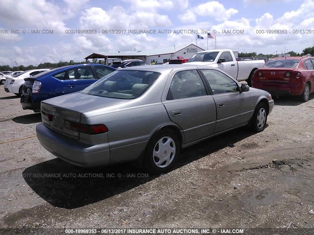 4T1BF22KXWU069440 - 1998 TOYOTA CAMRY CE/LE/XLE 棕色 照片 4